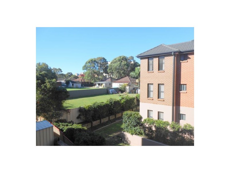 6 /13- 15 Cairds Ave, Bankstown NSW 2200