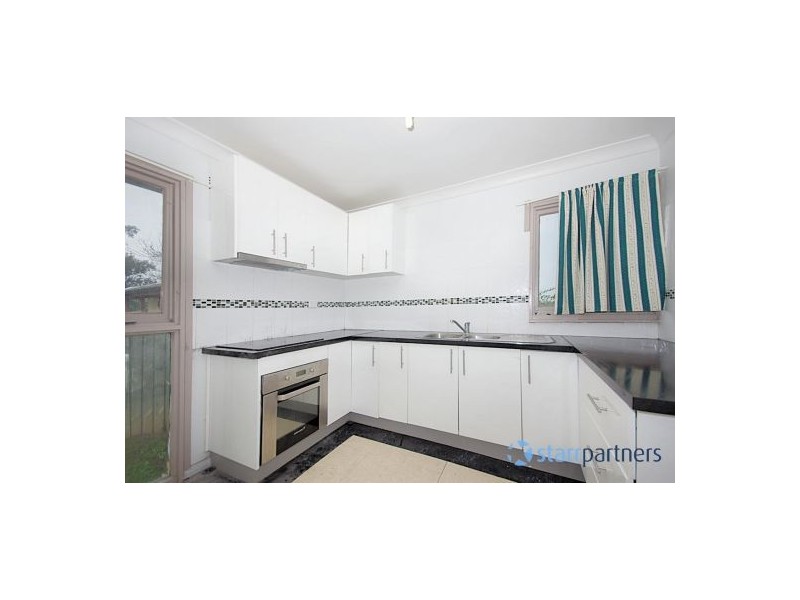 33 Tea Tree Crescent, Macquarie Fields NSW 2564