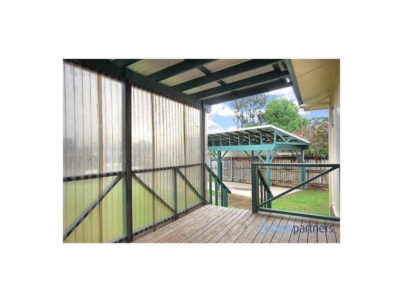 33 Tea Tree Crescent, Macquarie Fields NSW 2564