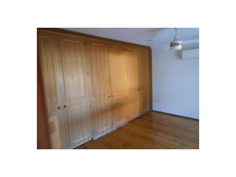 33 Caroline Street, Guildford NSW 2161