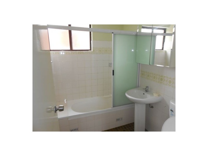 7/5 Amaranthus Place, Macquarie Fields NSW 2564