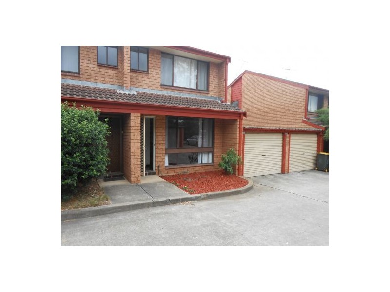 7/5 Amaranthus Place, Macquarie Fields NSW 2564