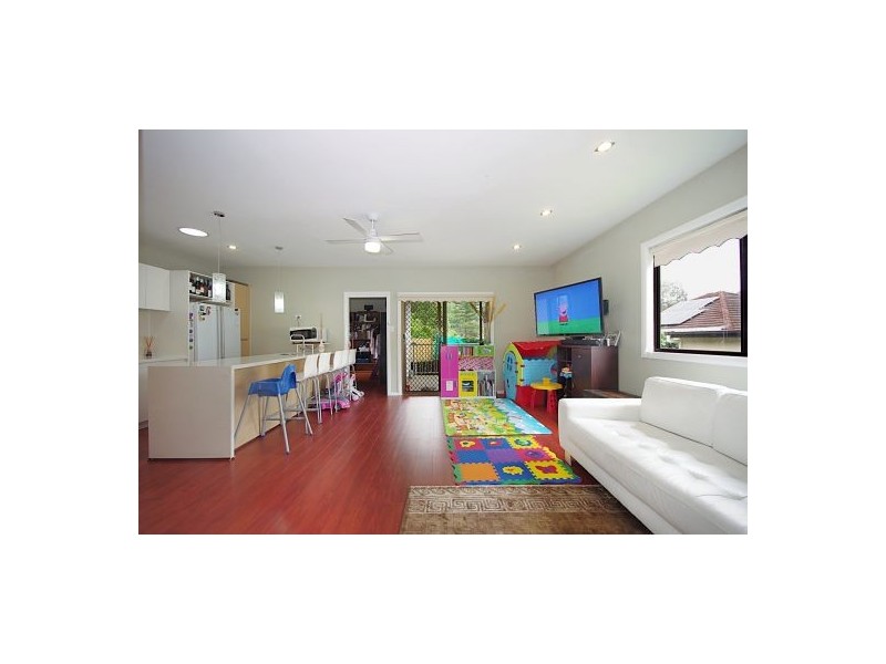 30 Larien Crescent, Birrong NSW 2143