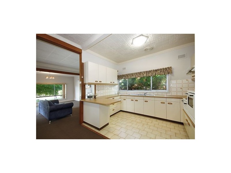 6 Rabaul Road, Georges Hall NSW 2198