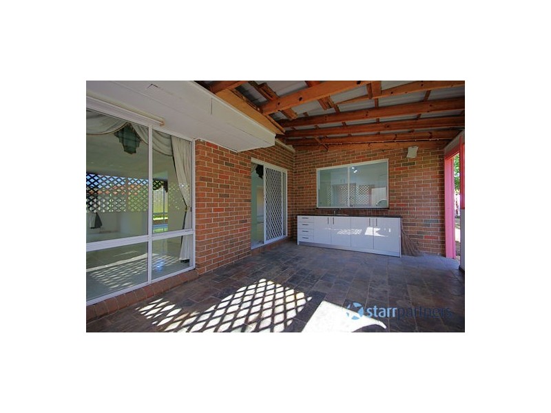 6 Duke Close, Green Valley NSW 2168