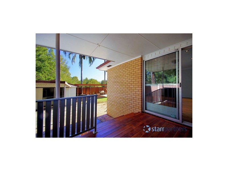 13 Amaroo Ave, Georges Hall NSW 2198