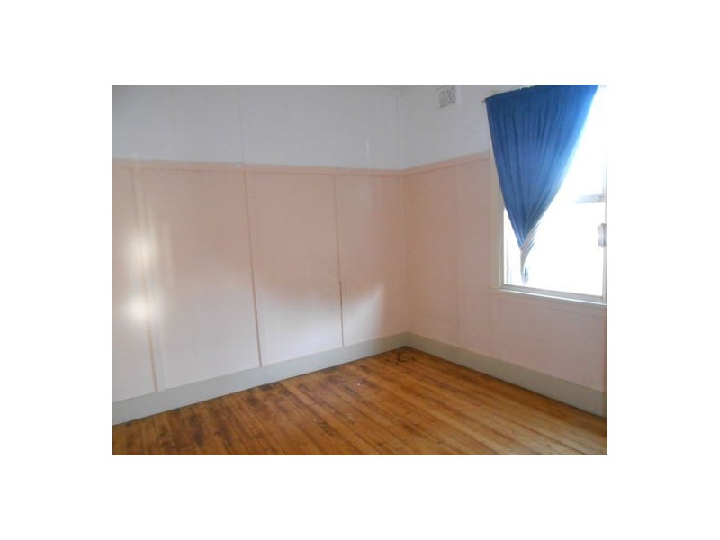 16 Leonard St, Bankstown NSW 2200