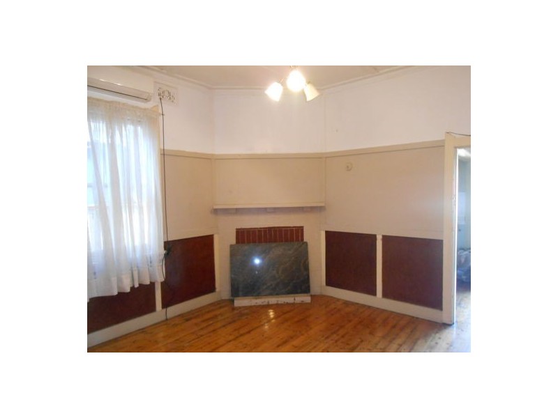 16 Leonard St, Bankstown NSW 2200