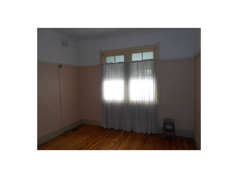 16 Leonard St, Bankstown NSW 2200