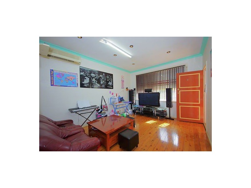 2/71 Robinson St, Wiley Park NSW 2195