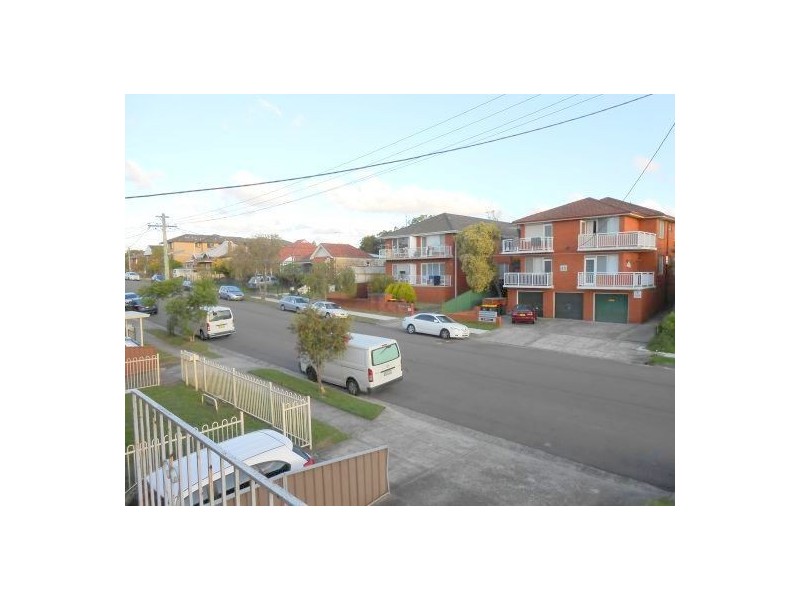 4/49 Mckern Street, Campsie NSW 2194