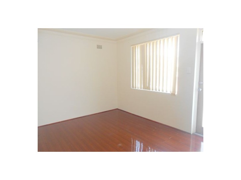 4/49 Mckern Street, Campsie NSW 2194