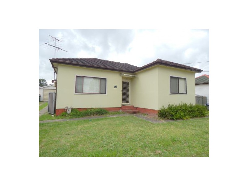 82 Rosina Street, Fairfield NSW 2165