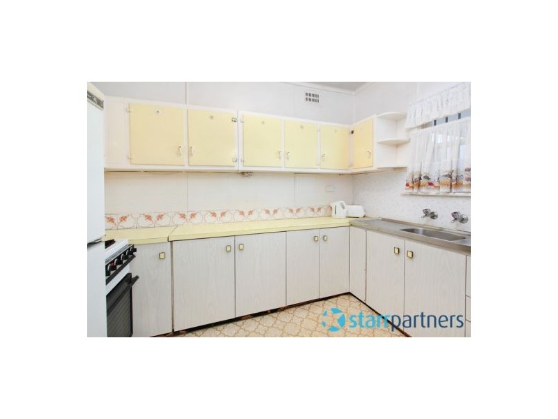 9 Little Rd, Bankstown NSW 2200