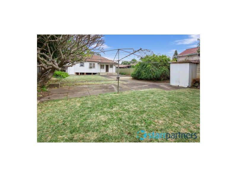 9 Little Rd, Bankstown NSW 2200