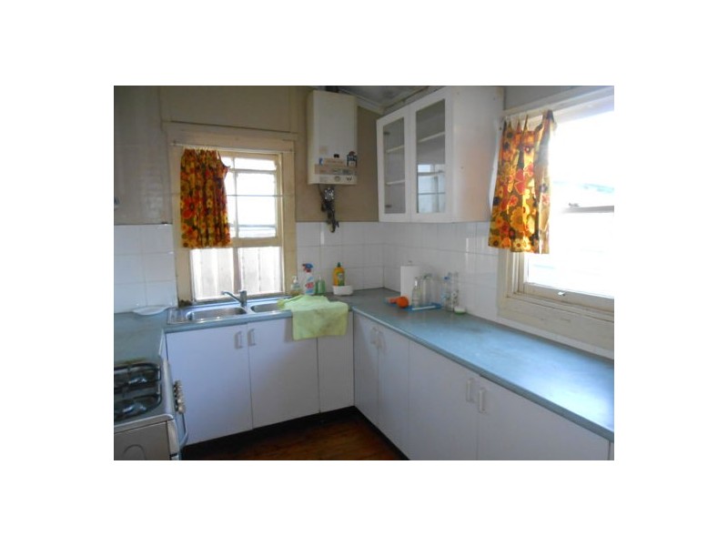 16 Leonard St, Bankstown NSW 2200