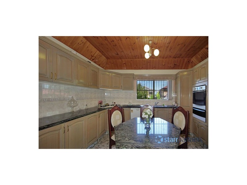 1 Gosling Street, Greenacre NSW 2190