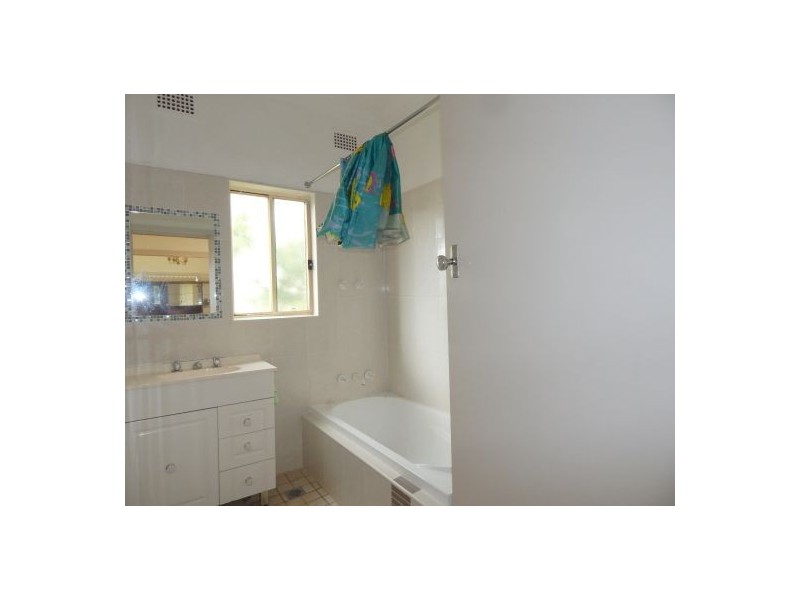 82 Rosina Street, Fairfield NSW 2165