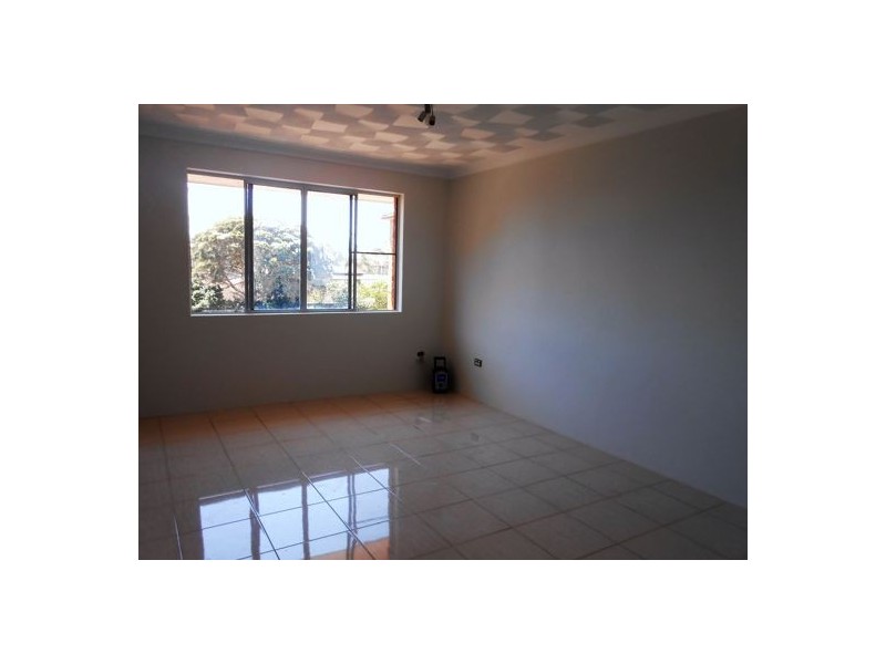 9/94 Sproule St, Lakemba NSW 2195