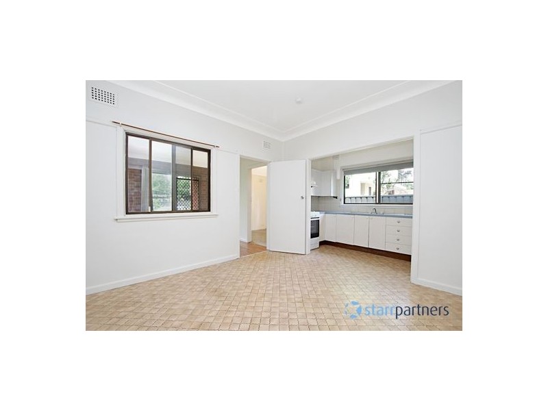 10 Sydney Road, Warwick Farm NSW 2170