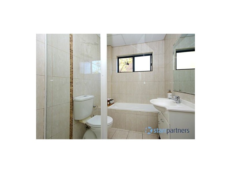 6/182 Greenacre Road, Bankstown NSW 2200