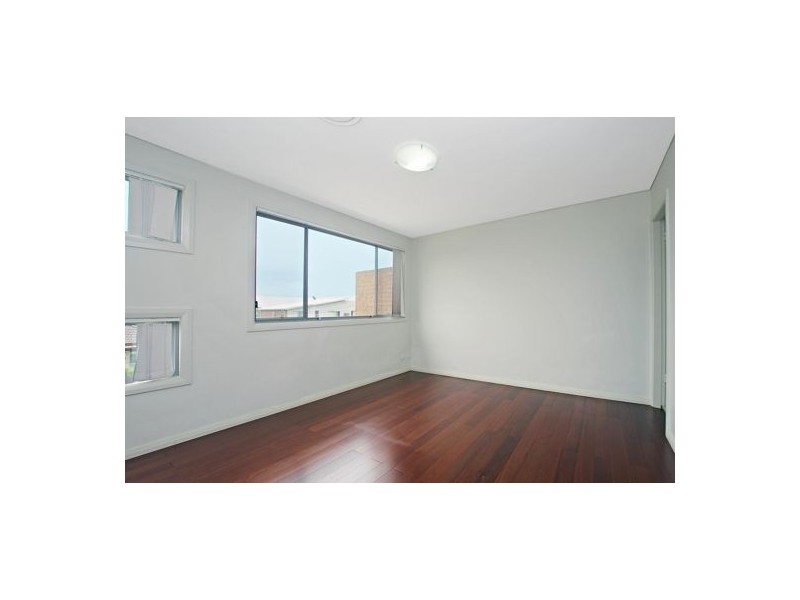 2/15 Ellis Street, Condell Park NSW 2200