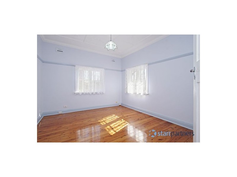 18 Carnation Ave, Bankstown NSW 2200