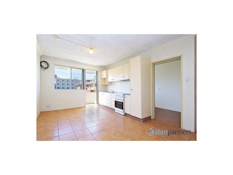 22/190 Sandal Cres, Carramar NSW 2163