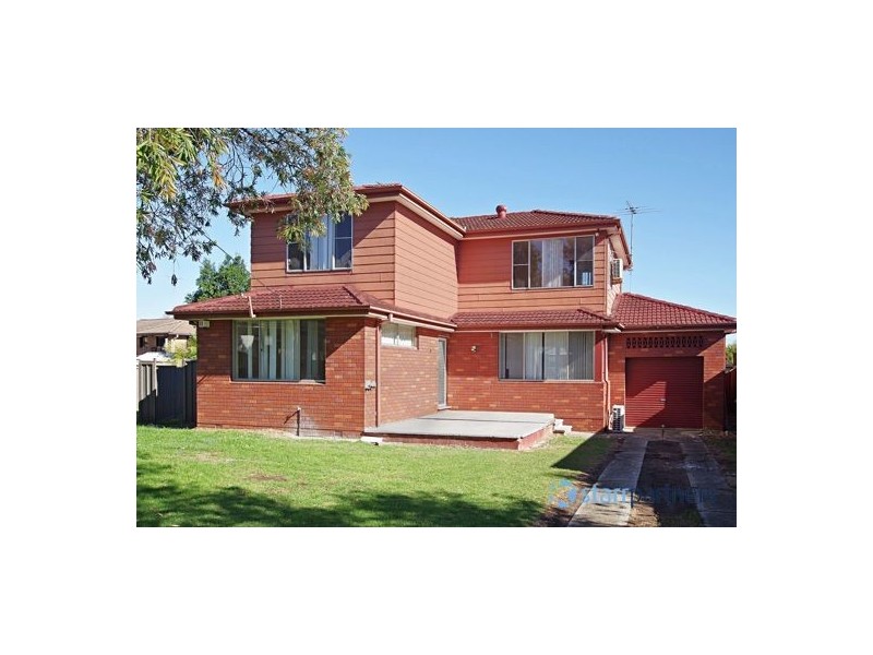 1 Allena Close, Georges Hall NSW 2198