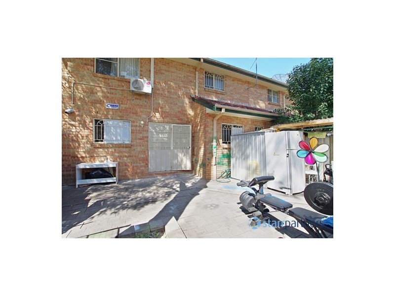 1/17 Dellwood Street, Bankstown NSW 2200