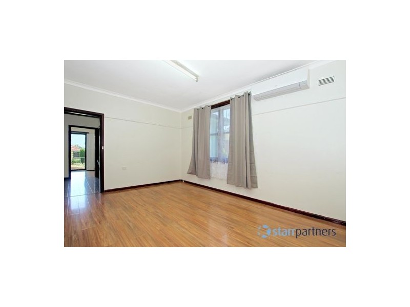20 Hinkler Ave, Warwick Farm NSW 2170
