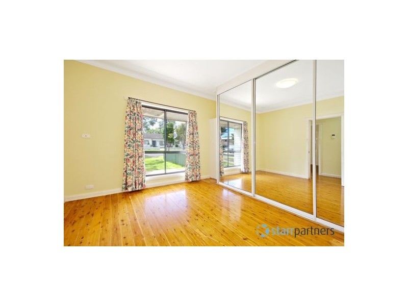 53 Beale St, Georges Hall NSW 2198