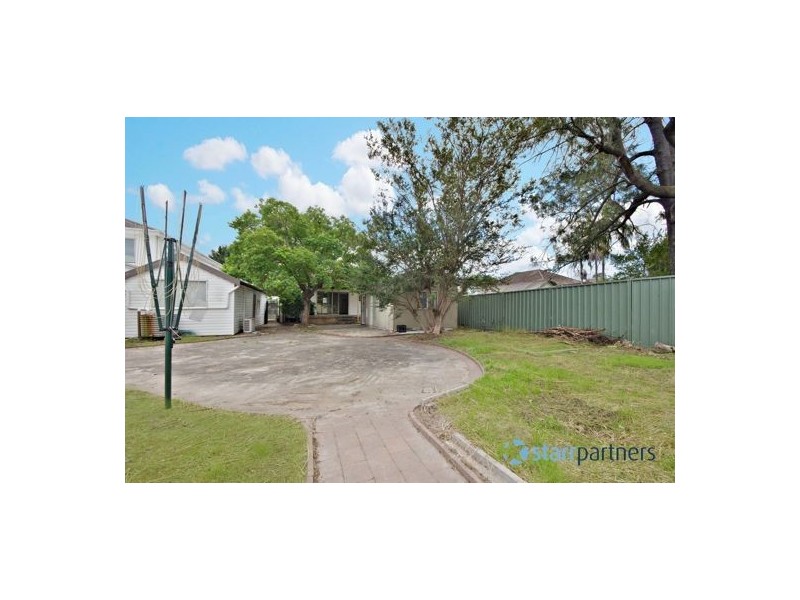 53 Beale St, Georges Hall NSW 2198