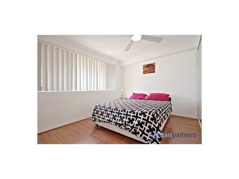 15/12 Dellwood St, Bankstown NSW 2200
