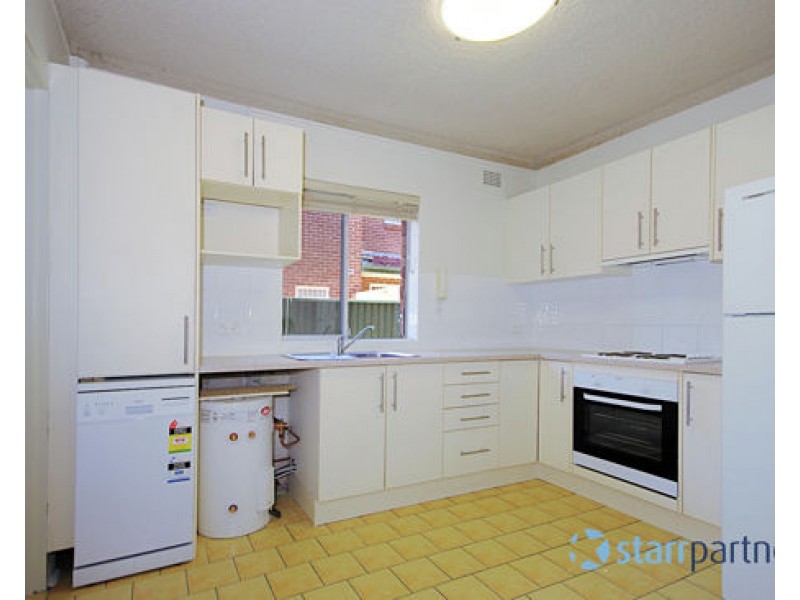 2/30 Graham Rd, Narwee NSW 2209