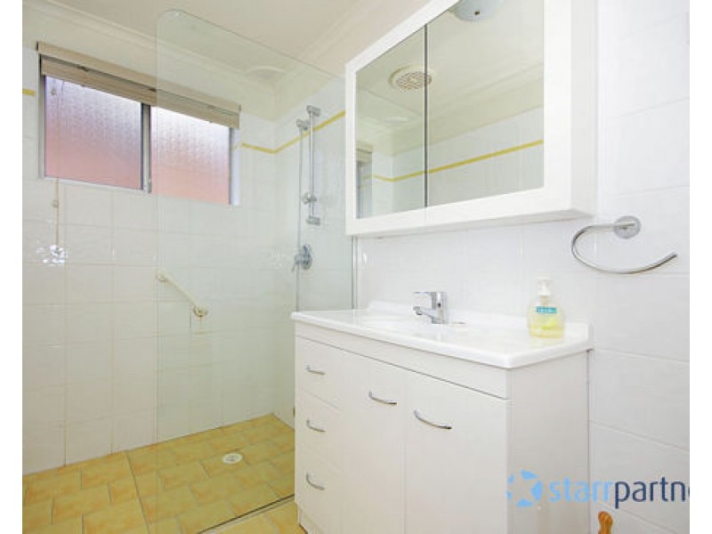 2/30 Graham Rd, Narwee NSW 2209