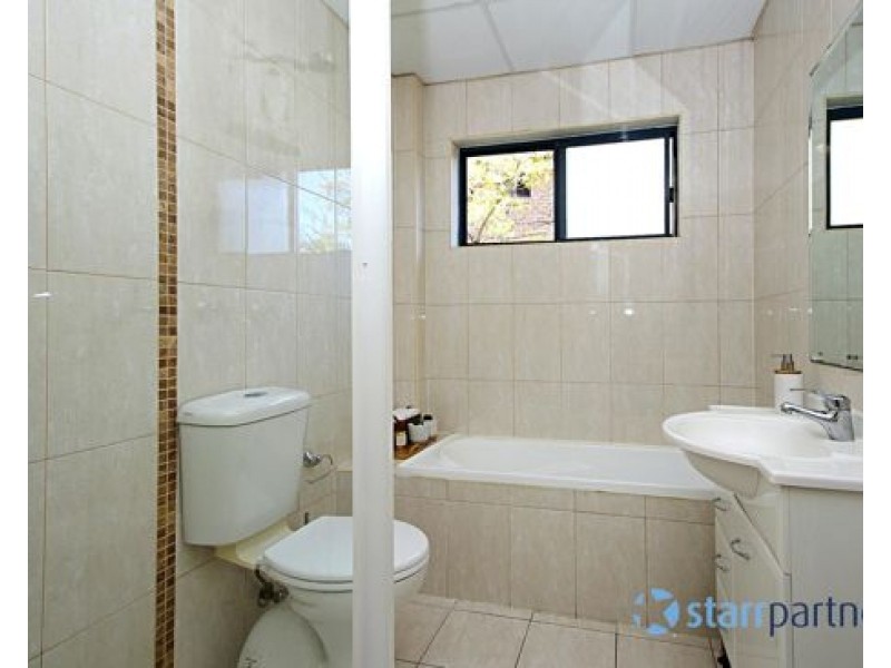 6/182 Greenacre Road, Bankstown NSW 2200