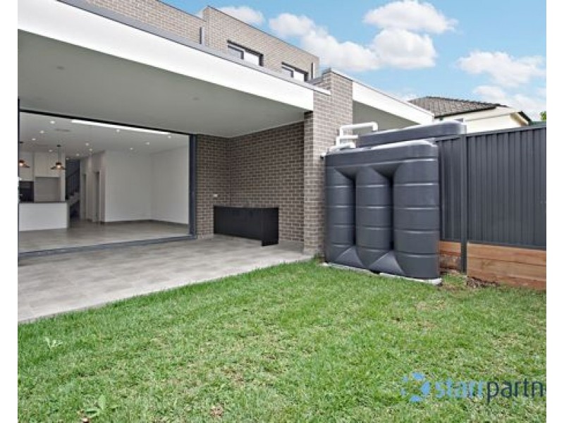 2/26 Pringle Ave, Bankstown NSW 2200