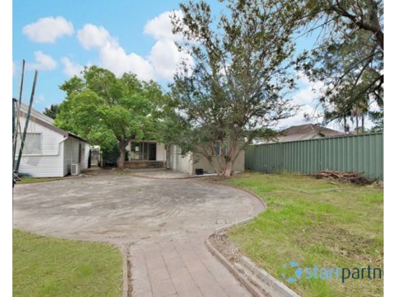 53 Beale St, Georges Hall NSW 2198