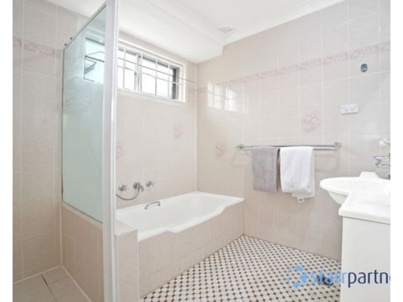 9 Hargreaves St, Condell Park NSW 2200