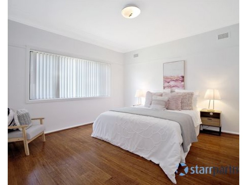 33 Gibson Ave, Padstow NSW 2211