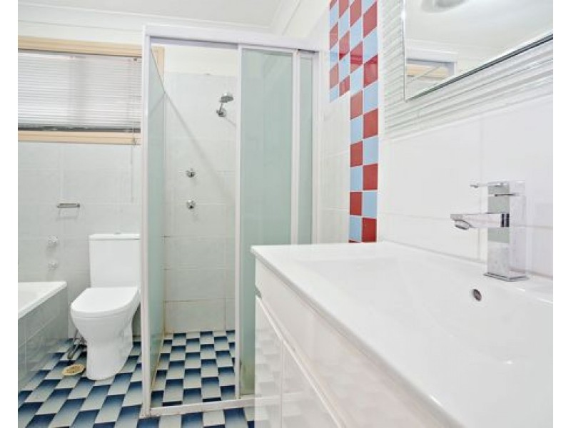 3/50 Brancourt Ave, Bankstown NSW 2200