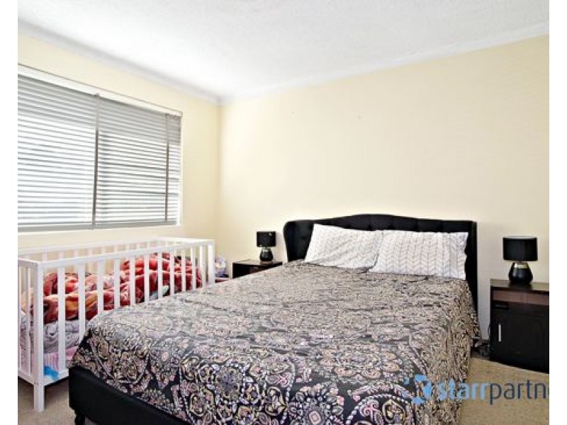 2 112 Wattle Ave, Carramar NSW 2163