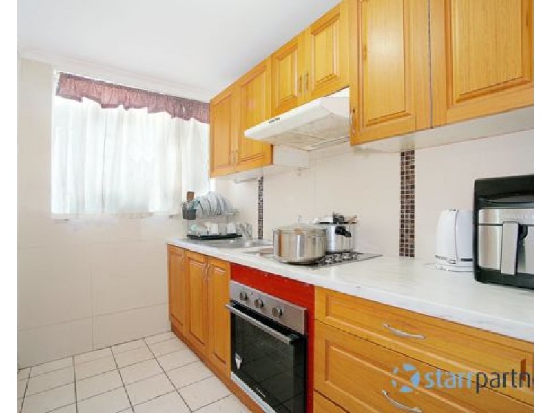 2 112 Wattle Ave, Carramar NSW 2163