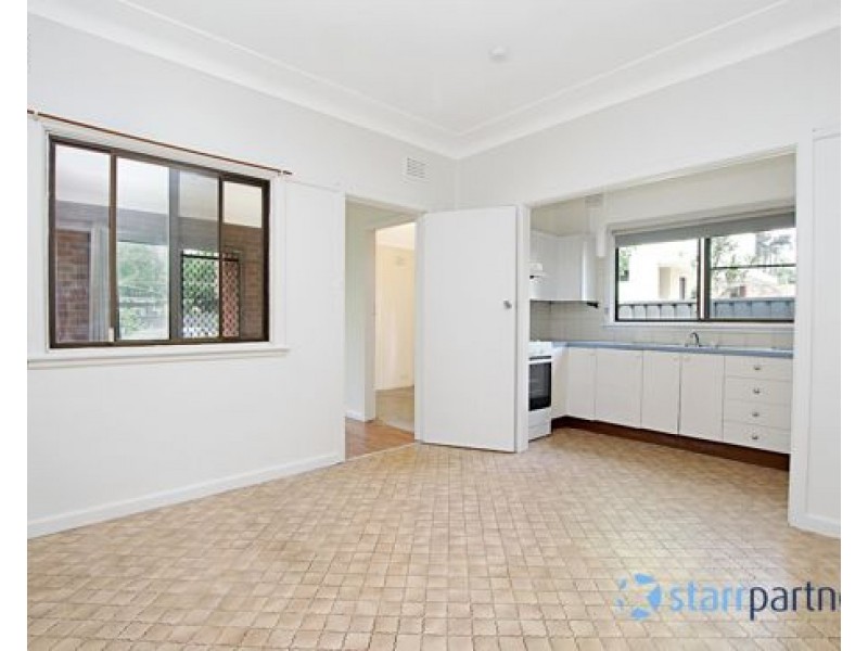 10 Sydney Road, Warwick Farm NSW 2170