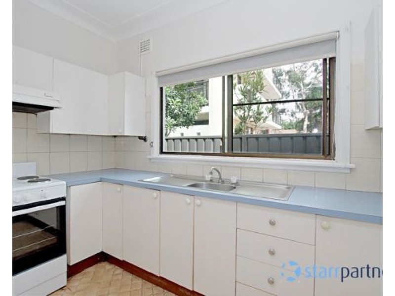 10 Sydney Road, Warwick Farm NSW 2170