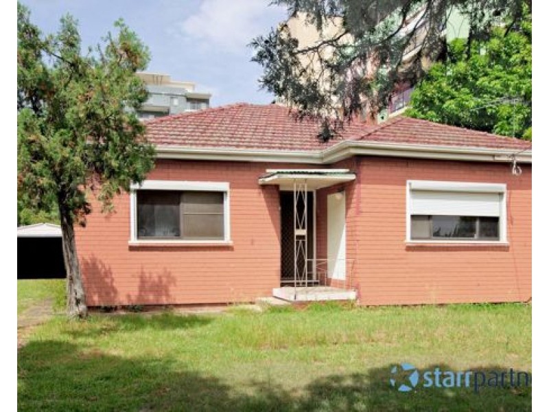 10 Sydney Road, Warwick Farm NSW 2170