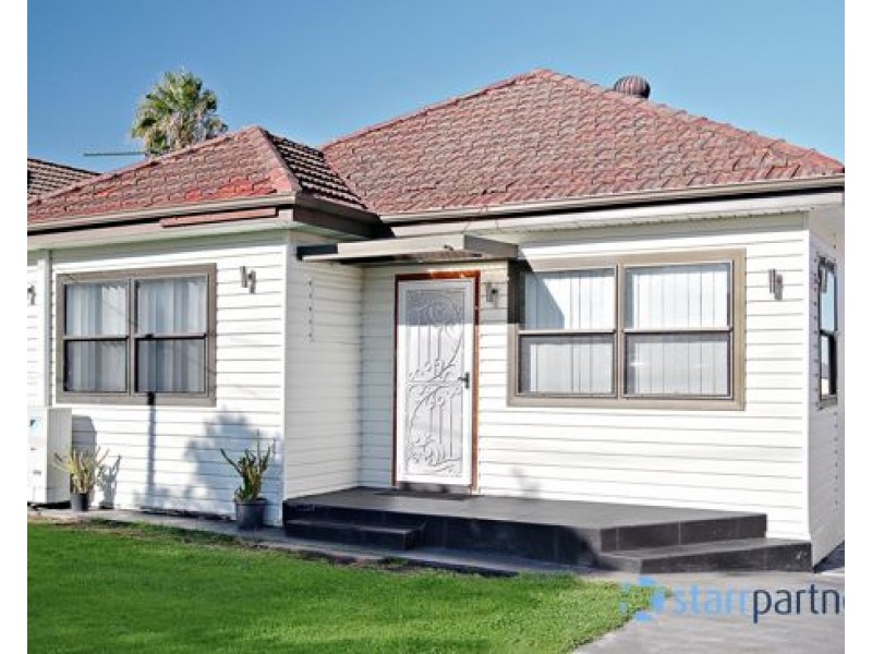 37 Winifred St, Condell Park NSW 2200