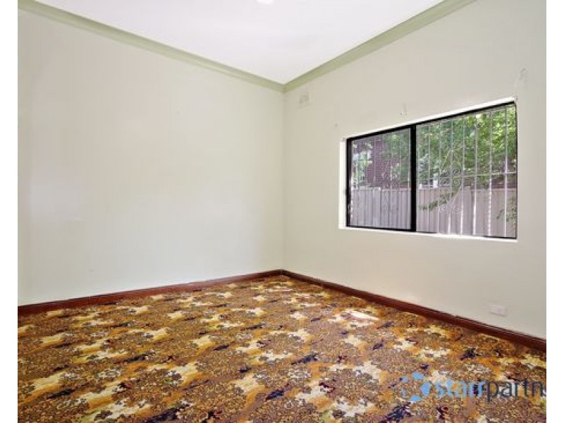 72 Cairds Ave, Bankstown NSW 2200