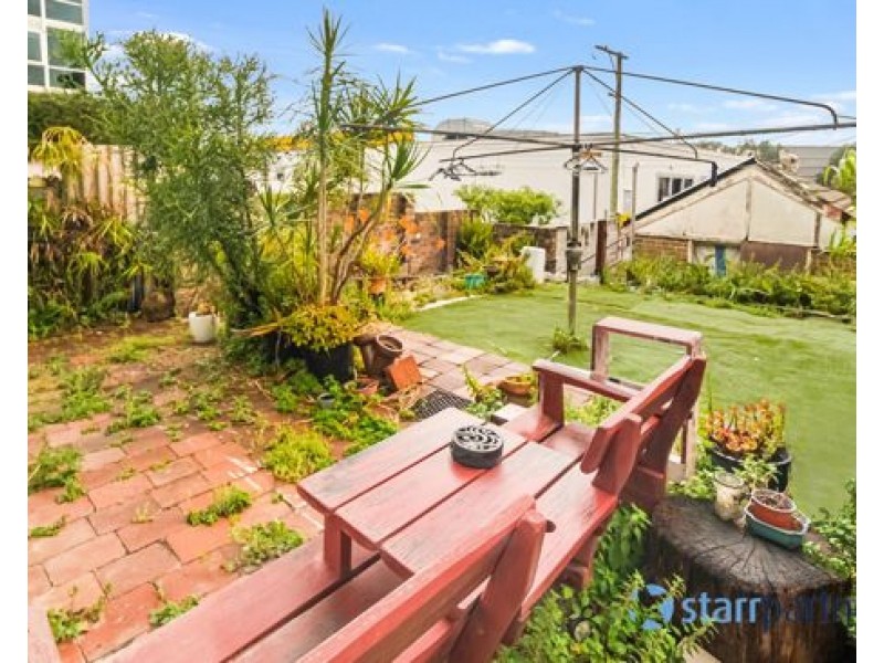 6 Grove St, Marrickville NSW 2204